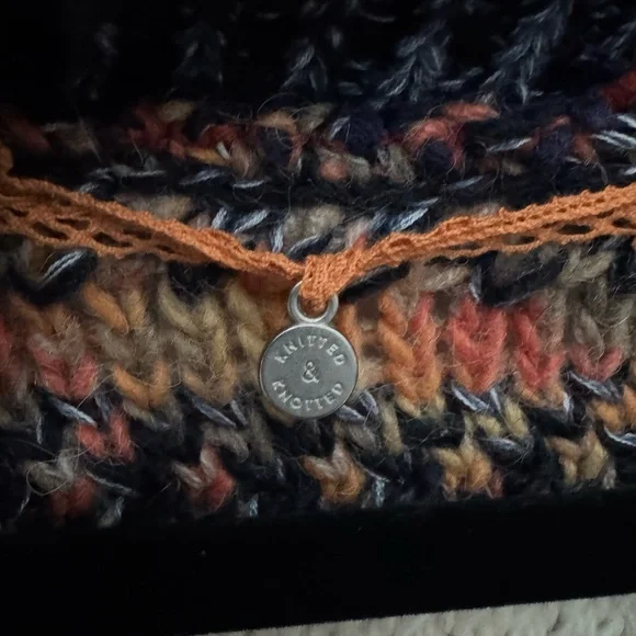 Anthropologie Knitted and Knotted Sweater - Medium - Picture 4 of 9